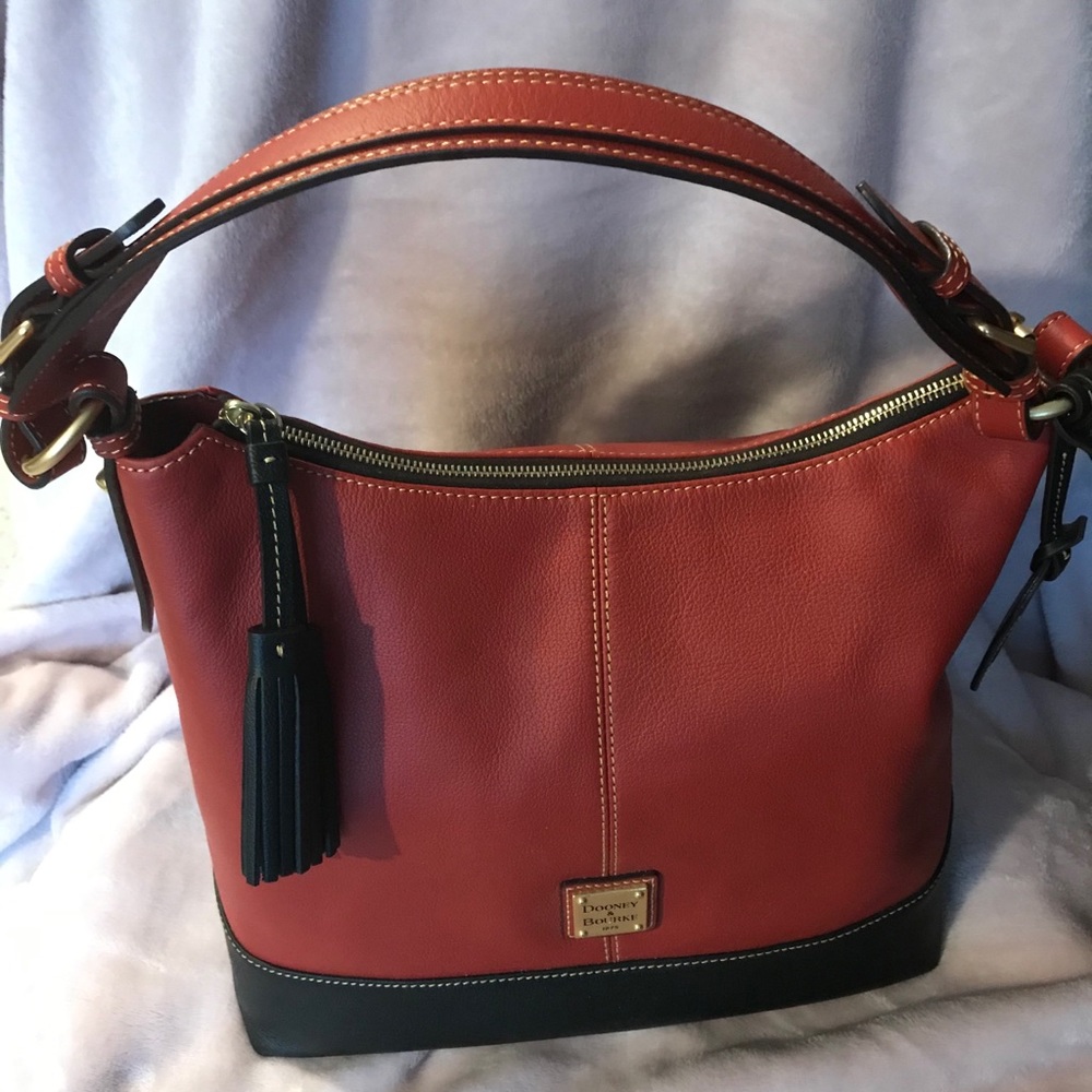 Dooney & Bourke Hand Bag